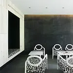 Moure Hotel