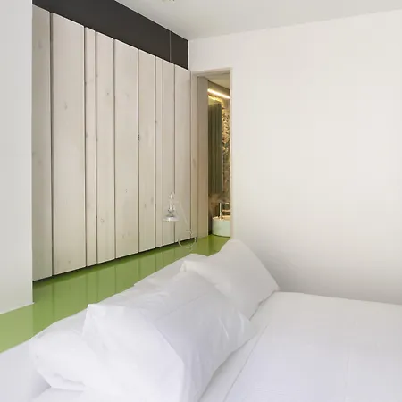 Hotel Moure 2*