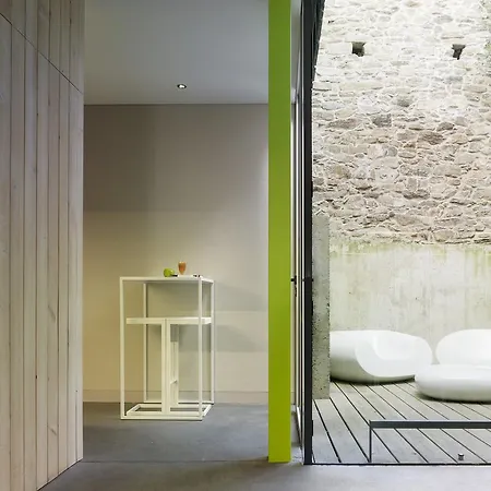 Moure 2* Santiago de Compostela