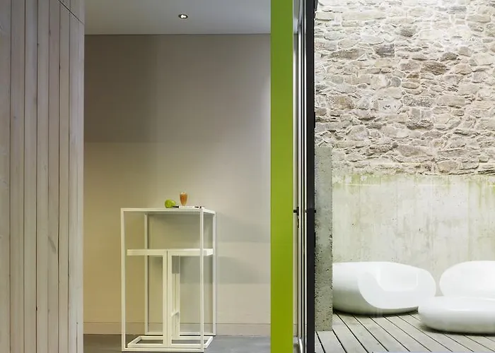 Moure 2* Santiago de Compostela